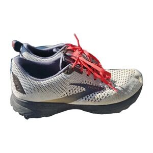 Brooks‎ Revel 4 1103471D151 White Black Red men's Running Shoes 9